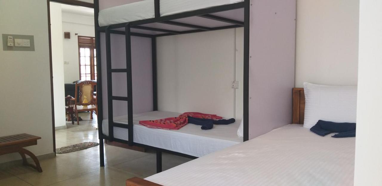 I & I Hostel Mirissa Εξωτερικό φωτογραφία